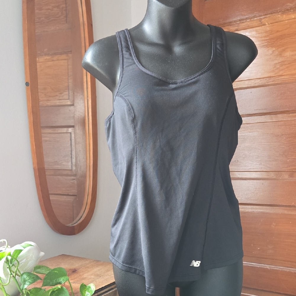 New Balance Versatility Lightning Dry Supportive Swim/ Run Tank 36B
